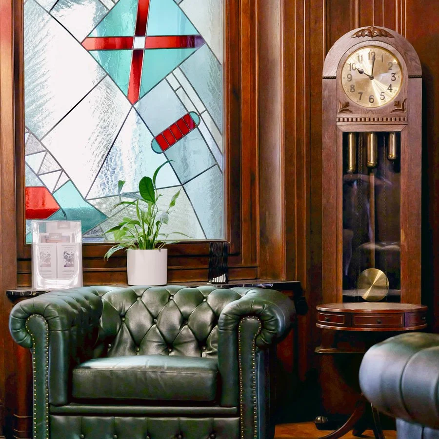 SESSEL-UHR-LOBBY-Q.jpg
