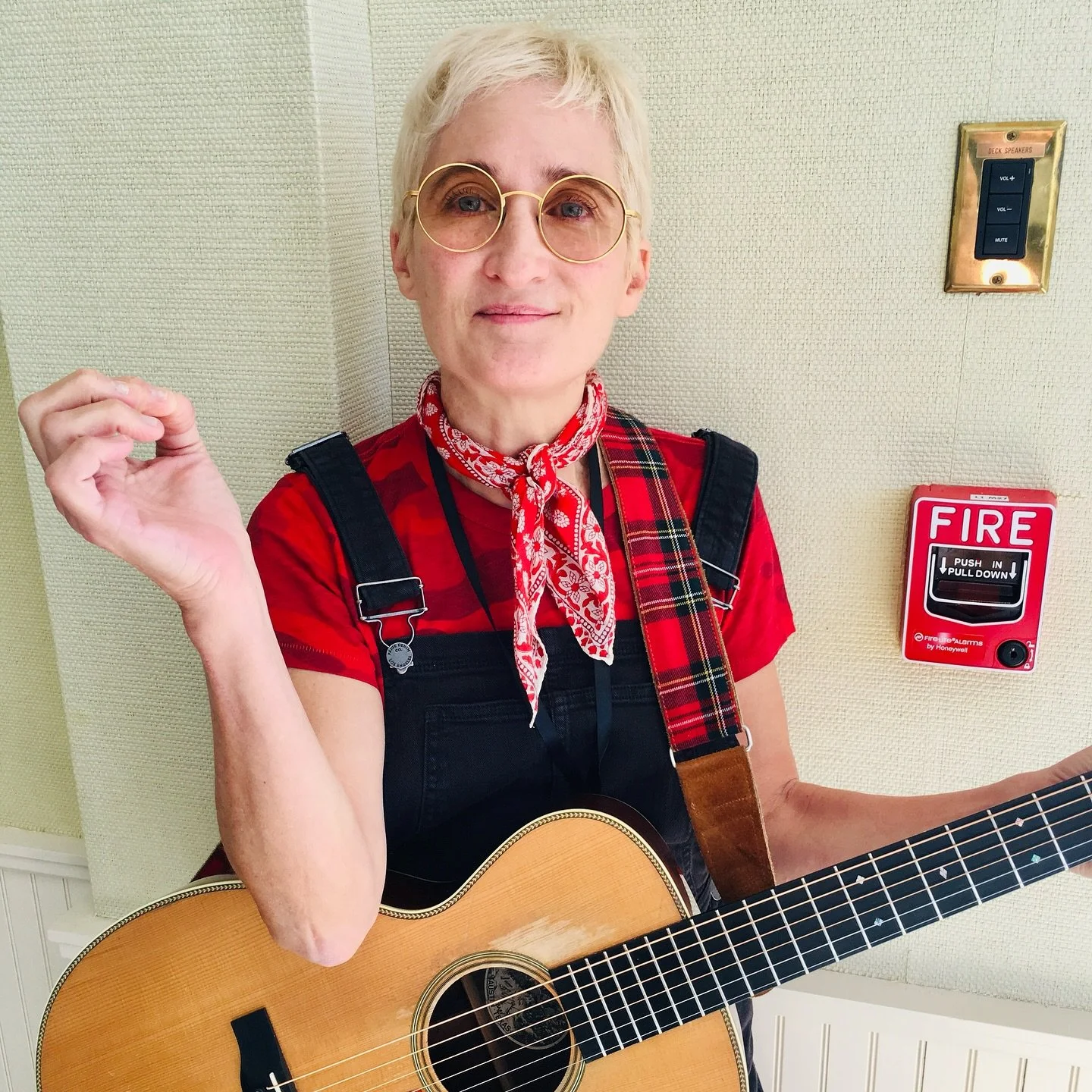The Whimsy &amp; Wonder of Jill Sobule, Gone but Never Forgotten 🕊️💔
A tribute to a true American icon&mdash;the pioneering artist, activist, exemplary human being, and my friend, Jill Sobule, who died tragically last week in a house fire in Minnea