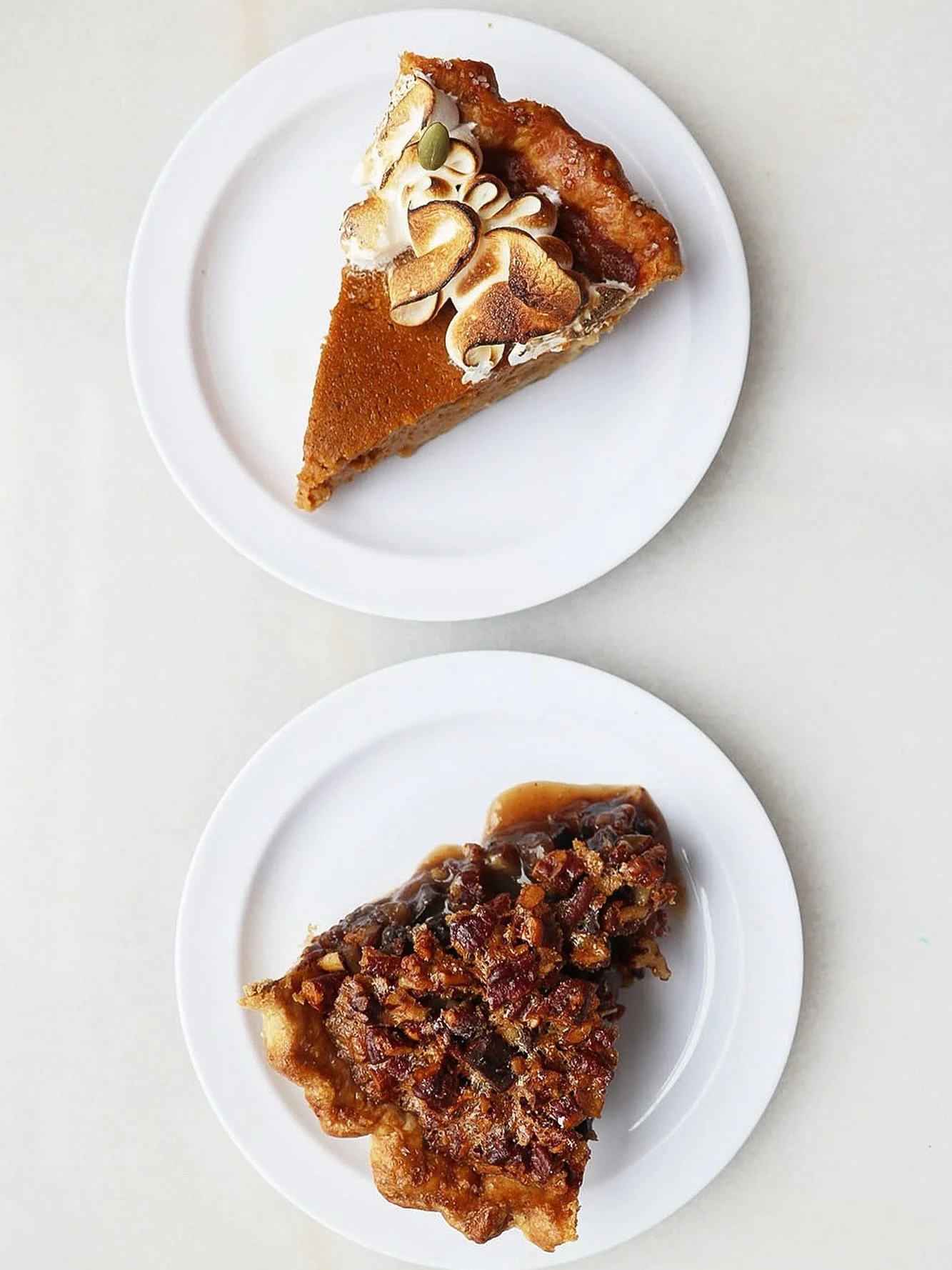 Choose your favorite (or grab both) for Thanksgiving:

🍫 Chocolate Bourbon Pecan Pie: rich, nutty, and perfectly indulgent.

🎃 Brown Butter Pumpkin Pie: classic comfort with an elegant twist.

Pre-order now through the link in bio and make dessert 