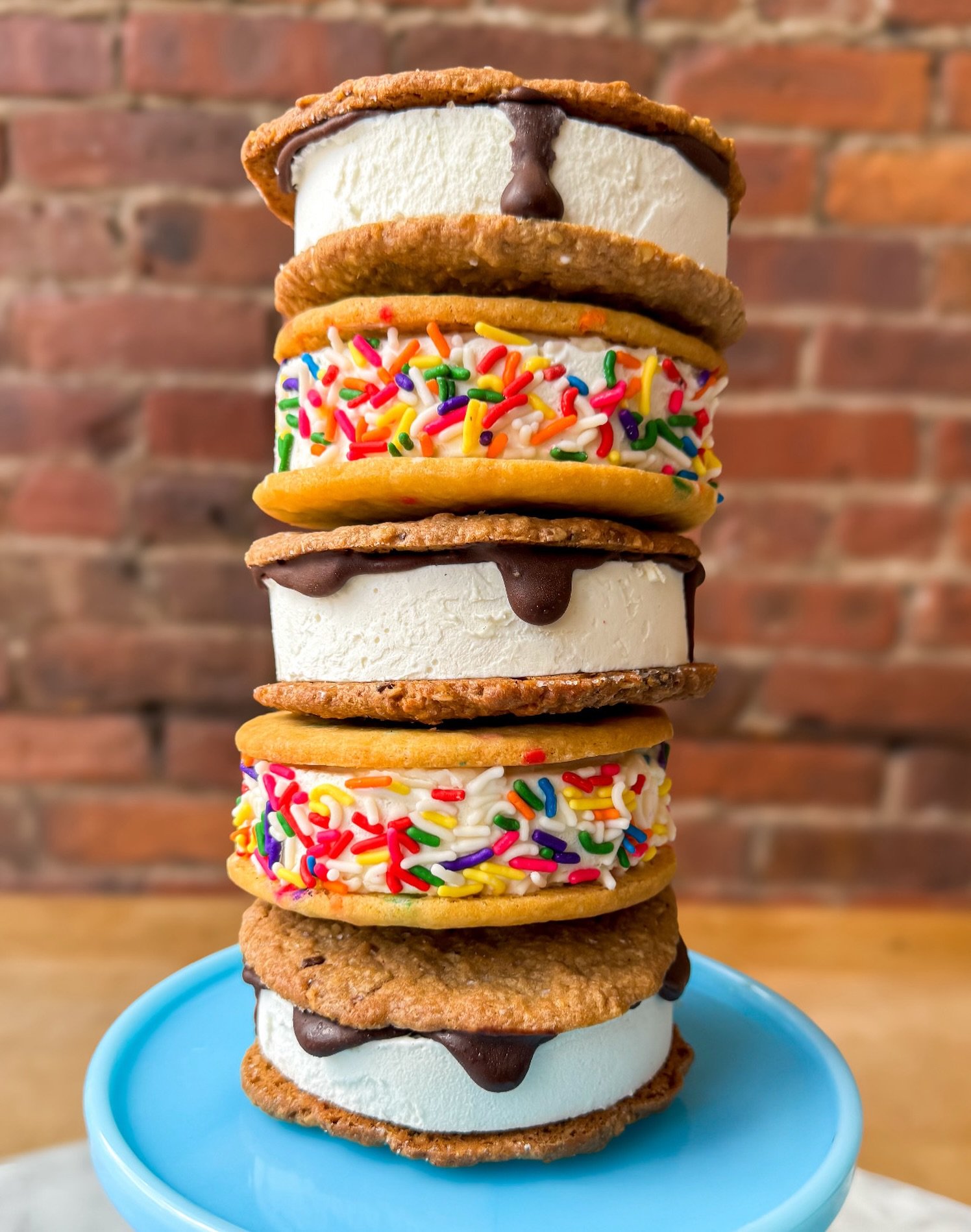 Monday could use a little more confetti. 🎉🍦

Our classic Goodwich + Confetti Ice Cream Sandwiches are always waiting for you in the freezer at our Clinton Hill shop. #thegoodbatch