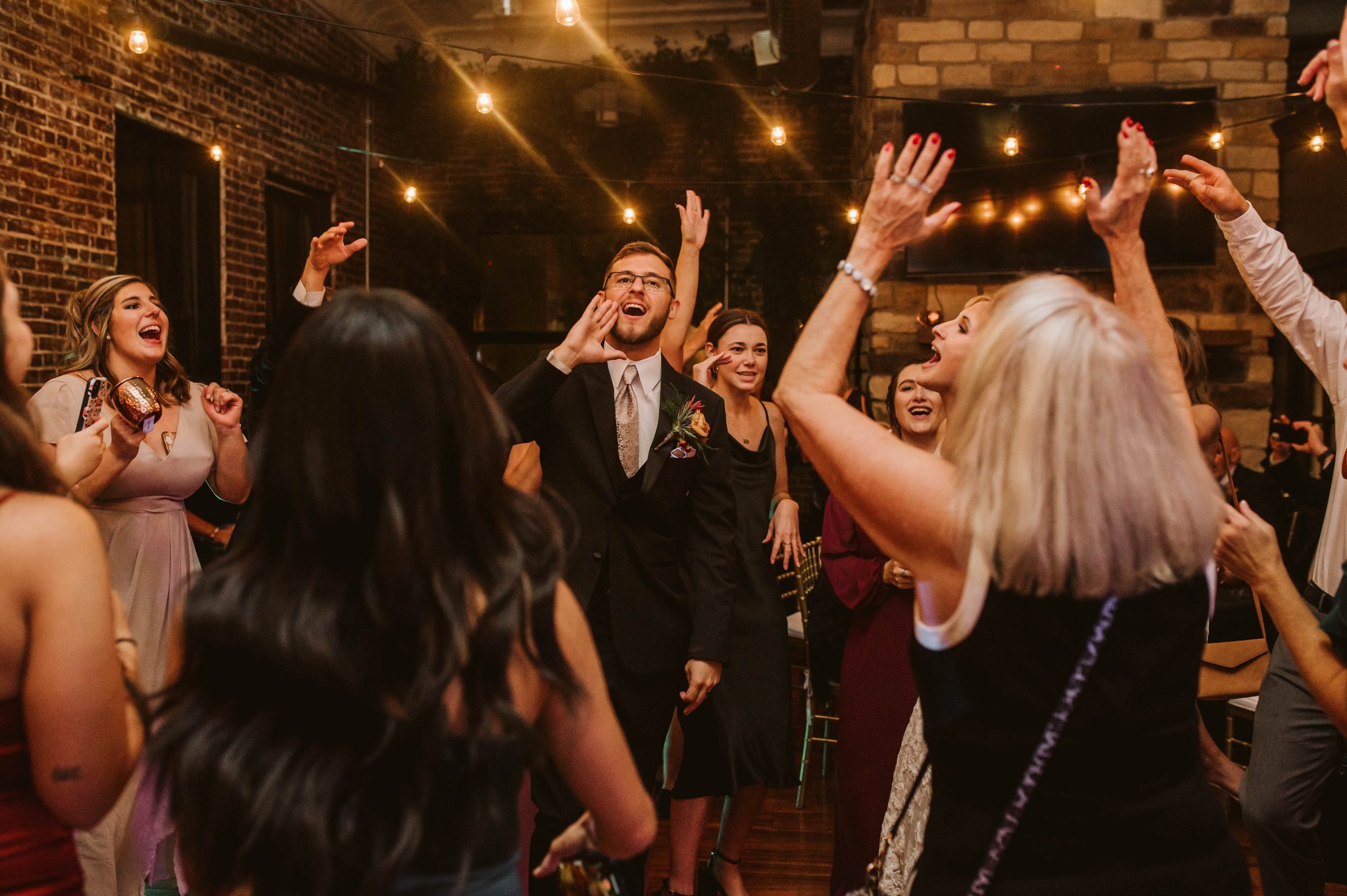 Hale+Street+Center+Wedding+Photos+_+Charleston,+WV+Photographer+_+WV+Wedding+Photographer+_+Megan+Tabelon+Photography (62).jpeg