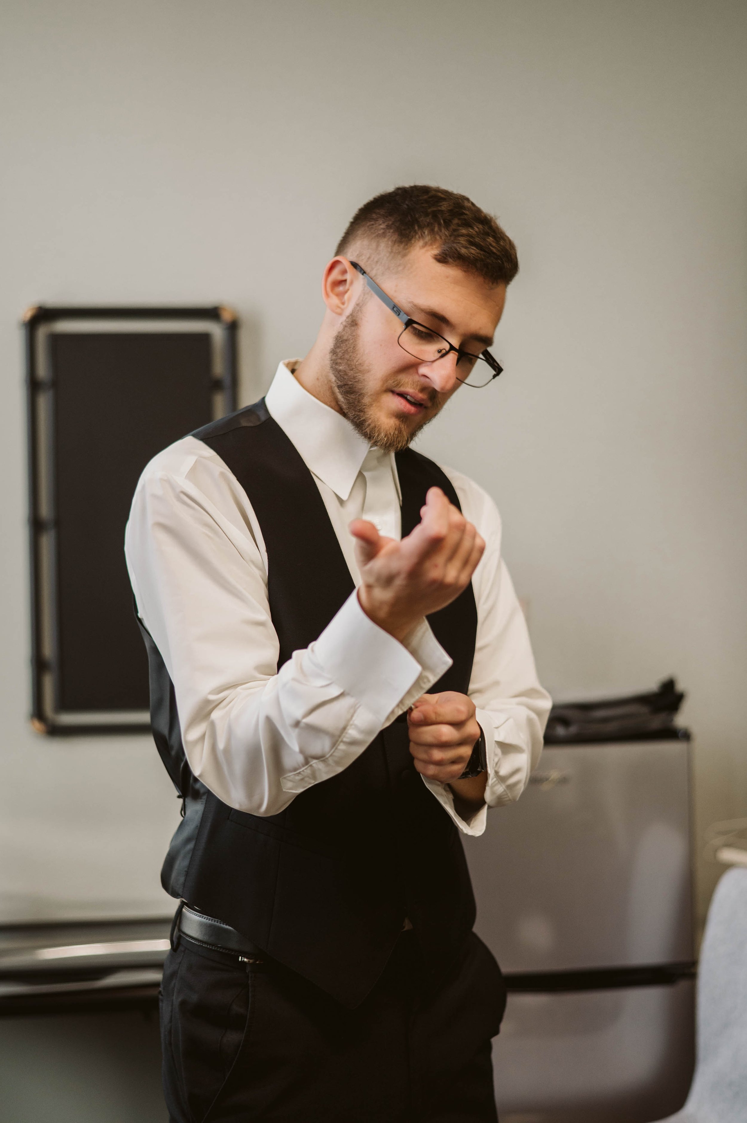 Hale+Street+Center+Wedding+Photos+_+Charleston,+WV+Photographer+_+WV+Wedding+Photographer+_+Megan+Tabelon+Photography (5).jpeg
