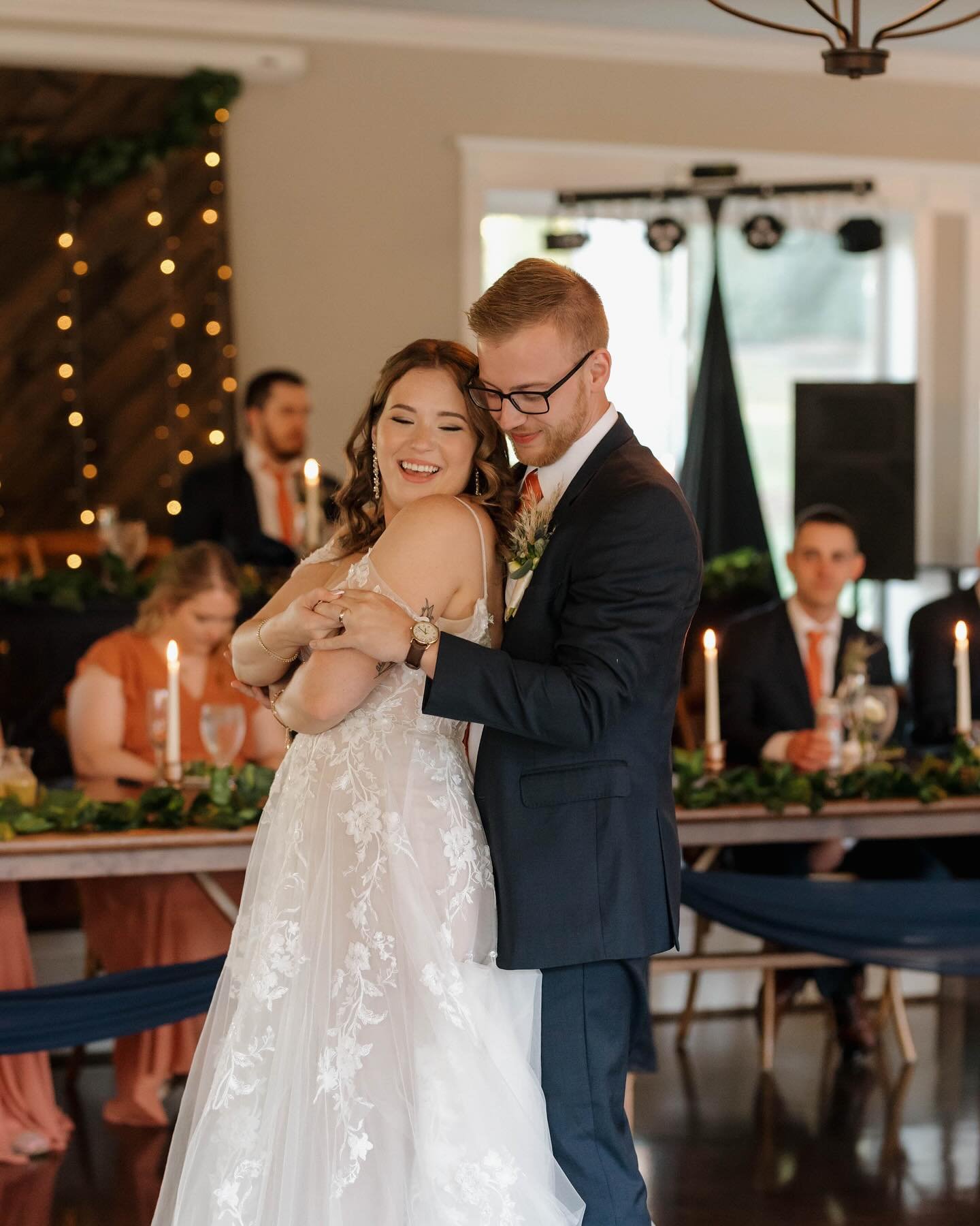 Part two of M + R&rsquo;s wedding day ❤️

Venue: @thegainesestate 
Photography: @wvmeganfox 
Florals: @goodsunflorals