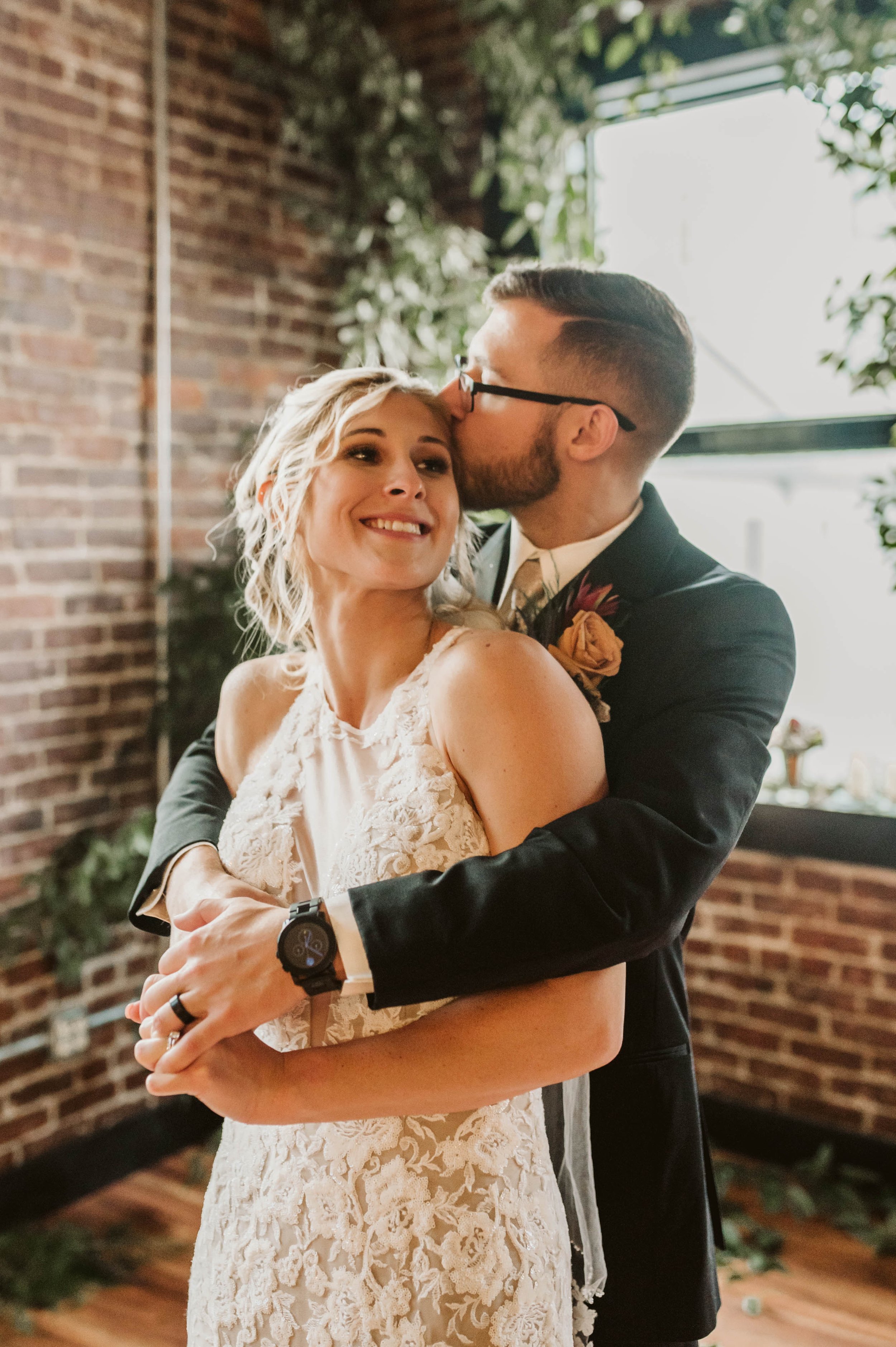Hale+Street+Center+Wedding+Photos+_+Charleston,+WV+Photographer+_+WV+Wedding+Photographer+_+Megan+Tabelon+Photography (39).jpeg