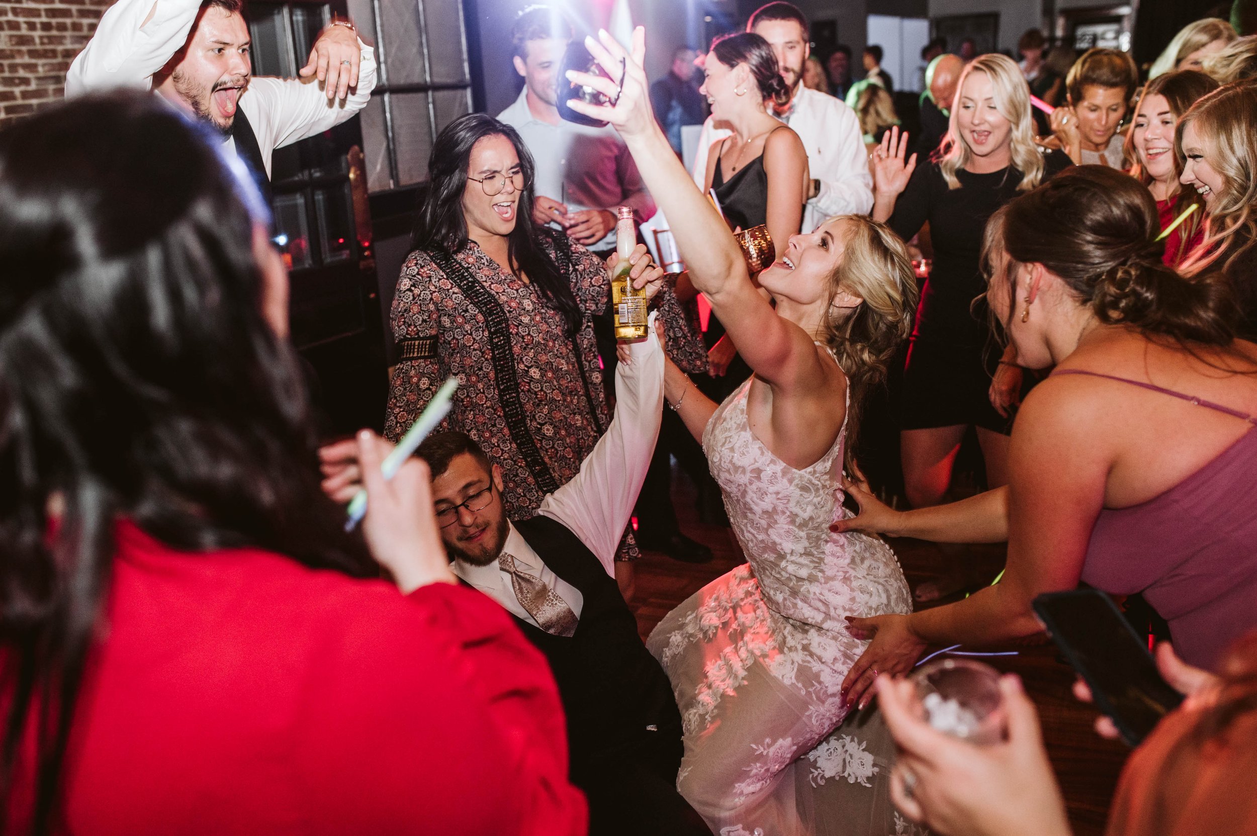 Hale+Street+Center+Wedding+Photos+_+Charleston,+WV+Photographer+_+WV+Wedding+Photographer+_+Megan+Tabelon+Photography (68).jpeg