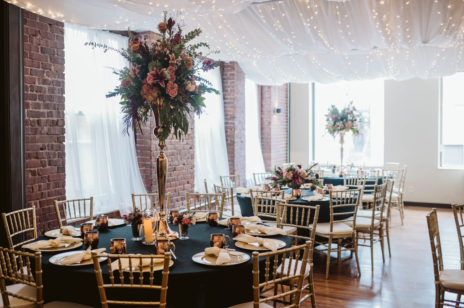Hale+Street+Center+Wedding+Photos+_+Charleston,+WV+Photographer+_+WV+Wedding+Photographer+_+Megan+Tabelon+Photography (46).jpeg