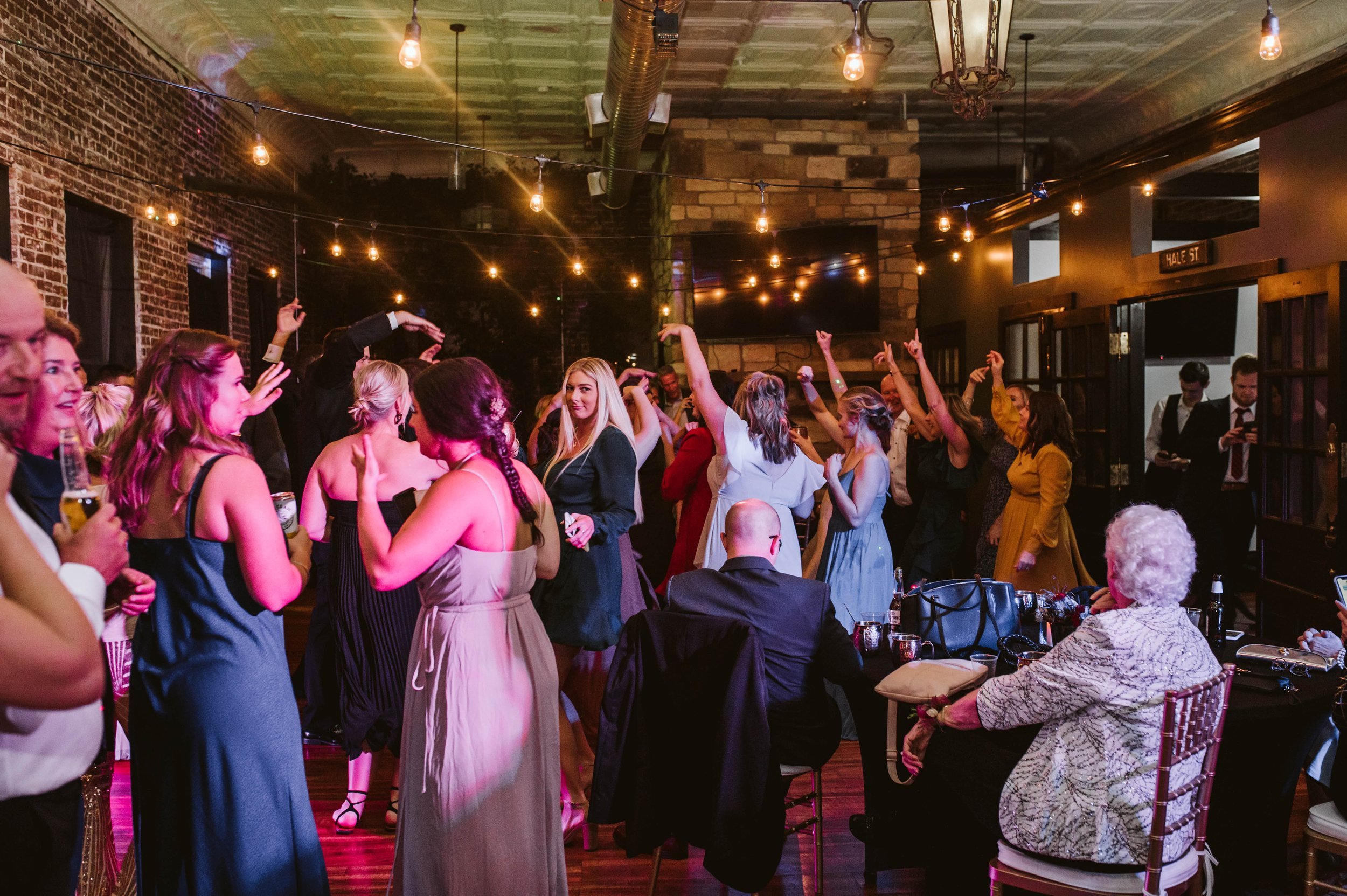 Hale+Street+Center+Wedding+Photos+_+Charleston,+WV+Photographer+_+WV+Wedding+Photographer+_+Megan+Tabelon+Photography (66).jpeg