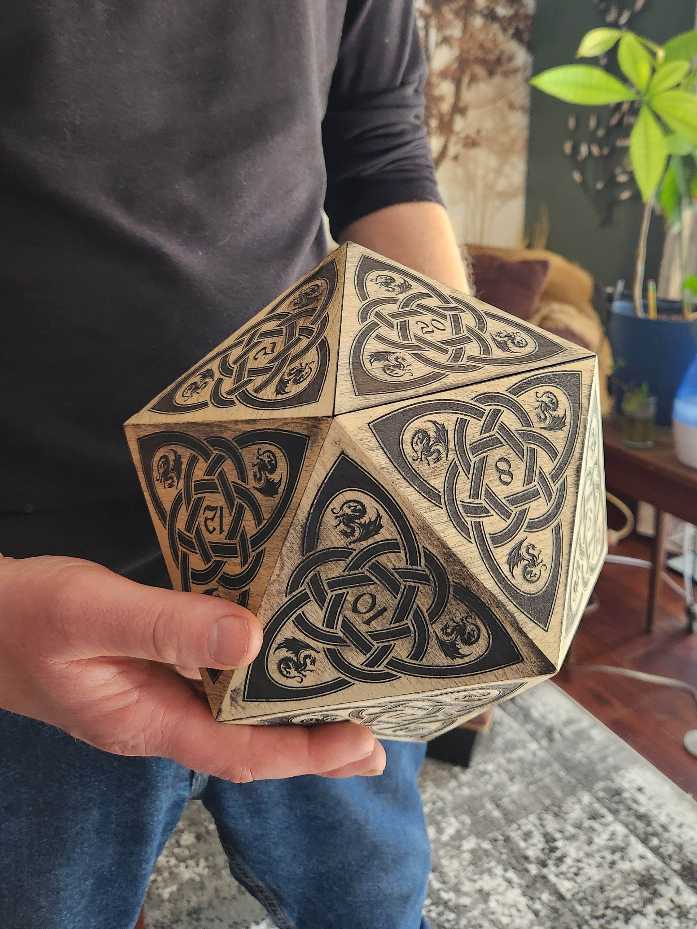 https://i.etsystatic.com/6077890/r/il/ee5f56/5924004967/il_fullxfull.5924004967_g2pc.jpg