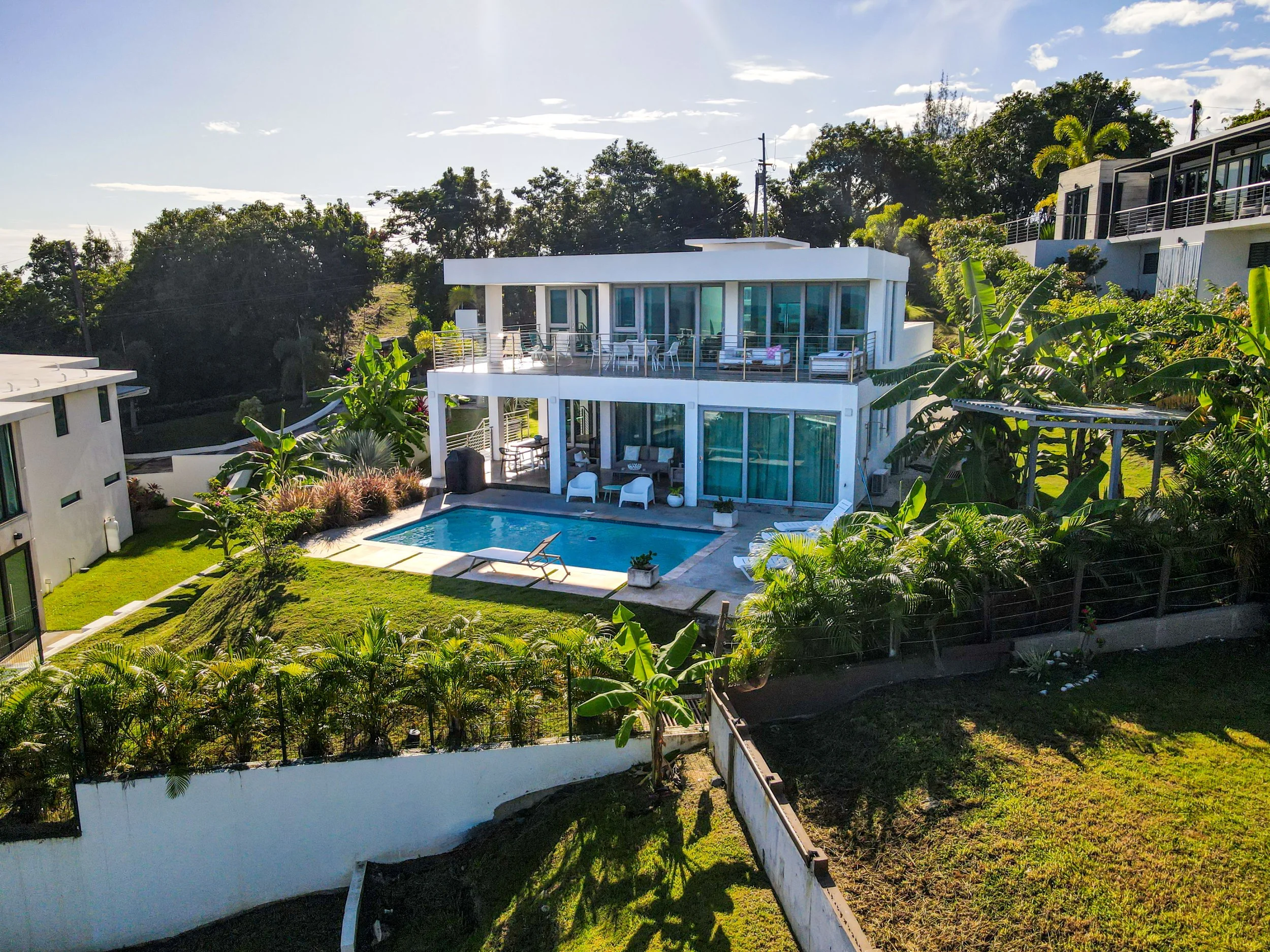 modern coastal construction designed by vampio design inc puntas, rincon, PR.jpg