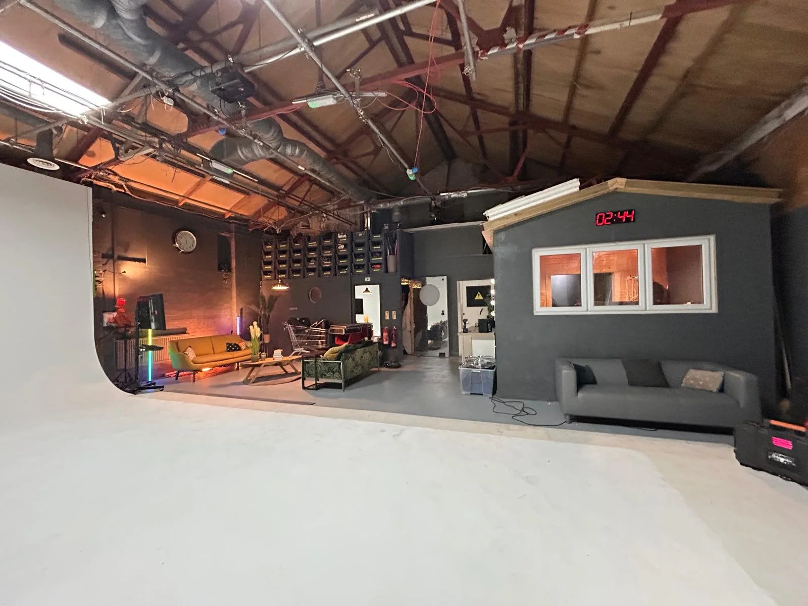 Studio Edit Gallery room