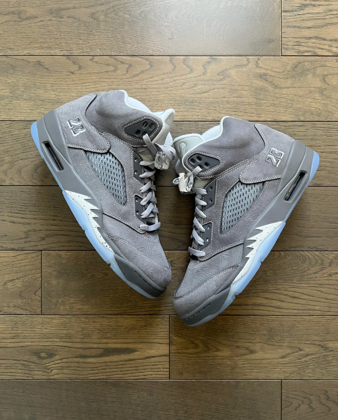 wolf grey.png