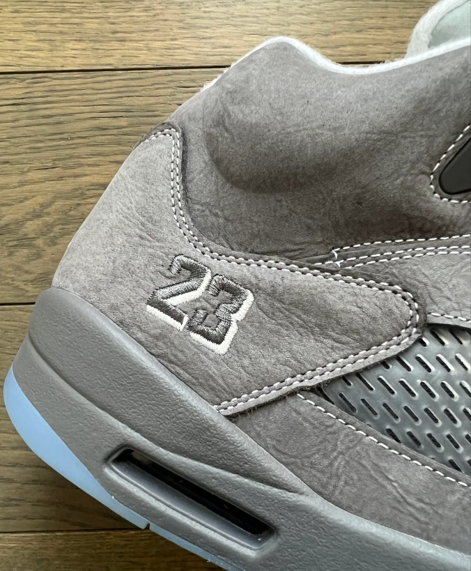 wolf grey 4.png