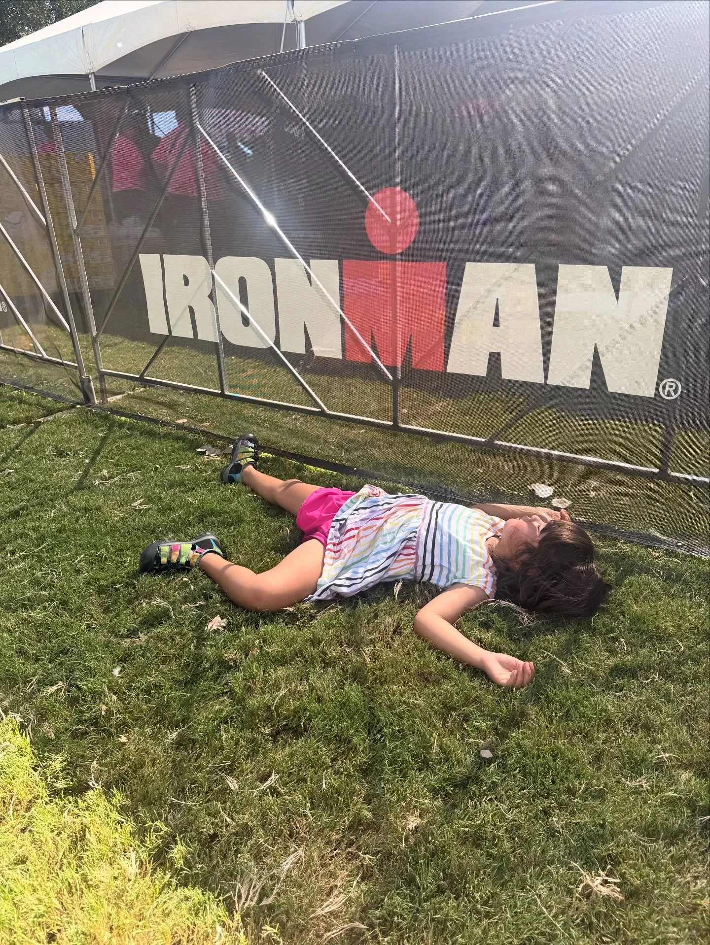 It was a doozy of a weekend! 

But the team got it done ✅ once again!!! 

At Waco 70.3 Melissa got it done and tackled another race on a hot and hilly day. 

Olivier had a smoking fast 10k at the Singelloop : 35:56!

The Mo 🐮 Cowbell was a success f