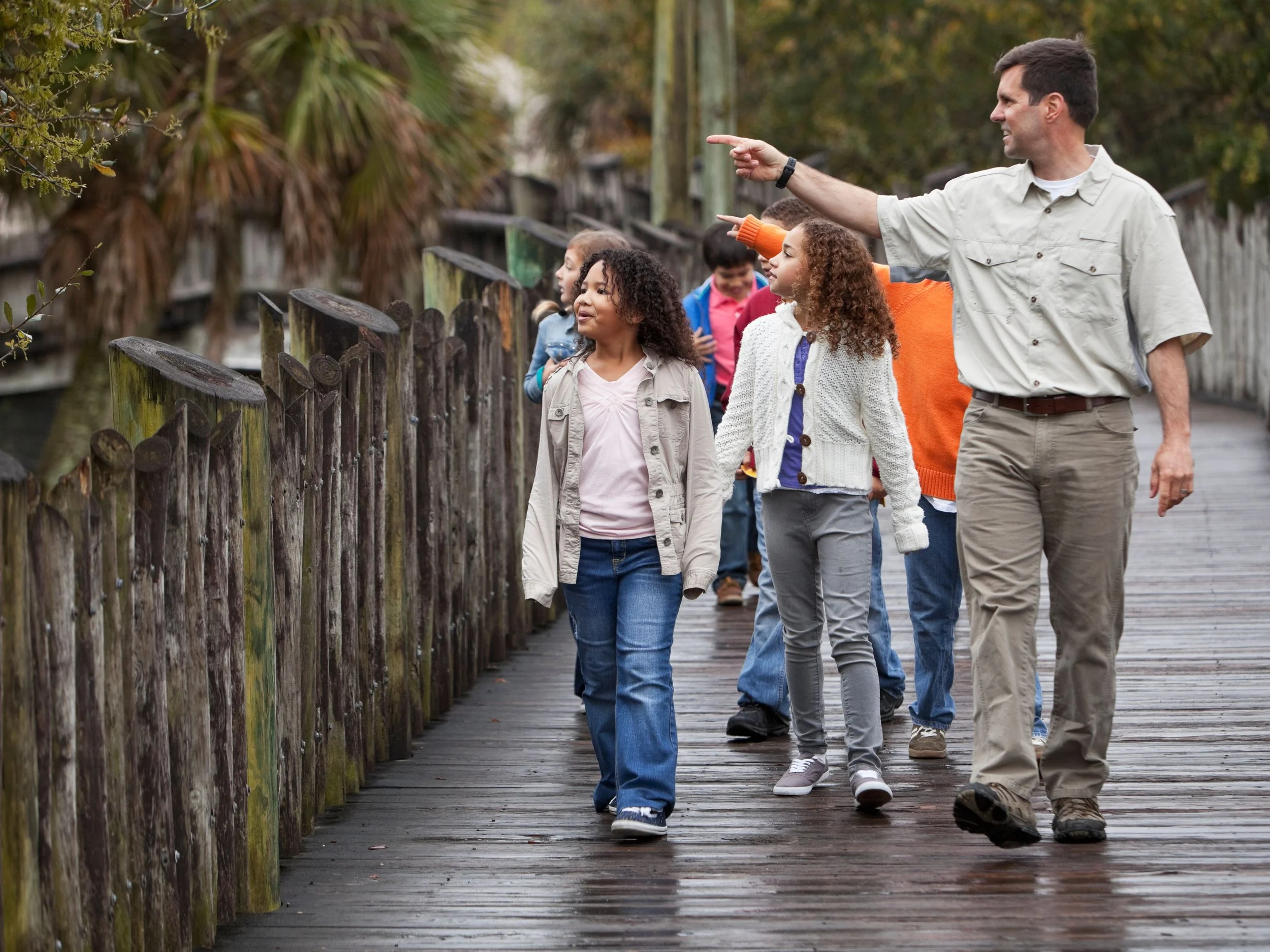 group of young kids on a tour (field trip)