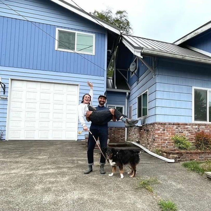 First time home buyers! 🏠️ There's nothing better than helping young individuals purchase their first home and continue on their journey to secure their futures. It was an absolute pleasure working with these two fun and creative souls!⁠
⁠
Danielle 