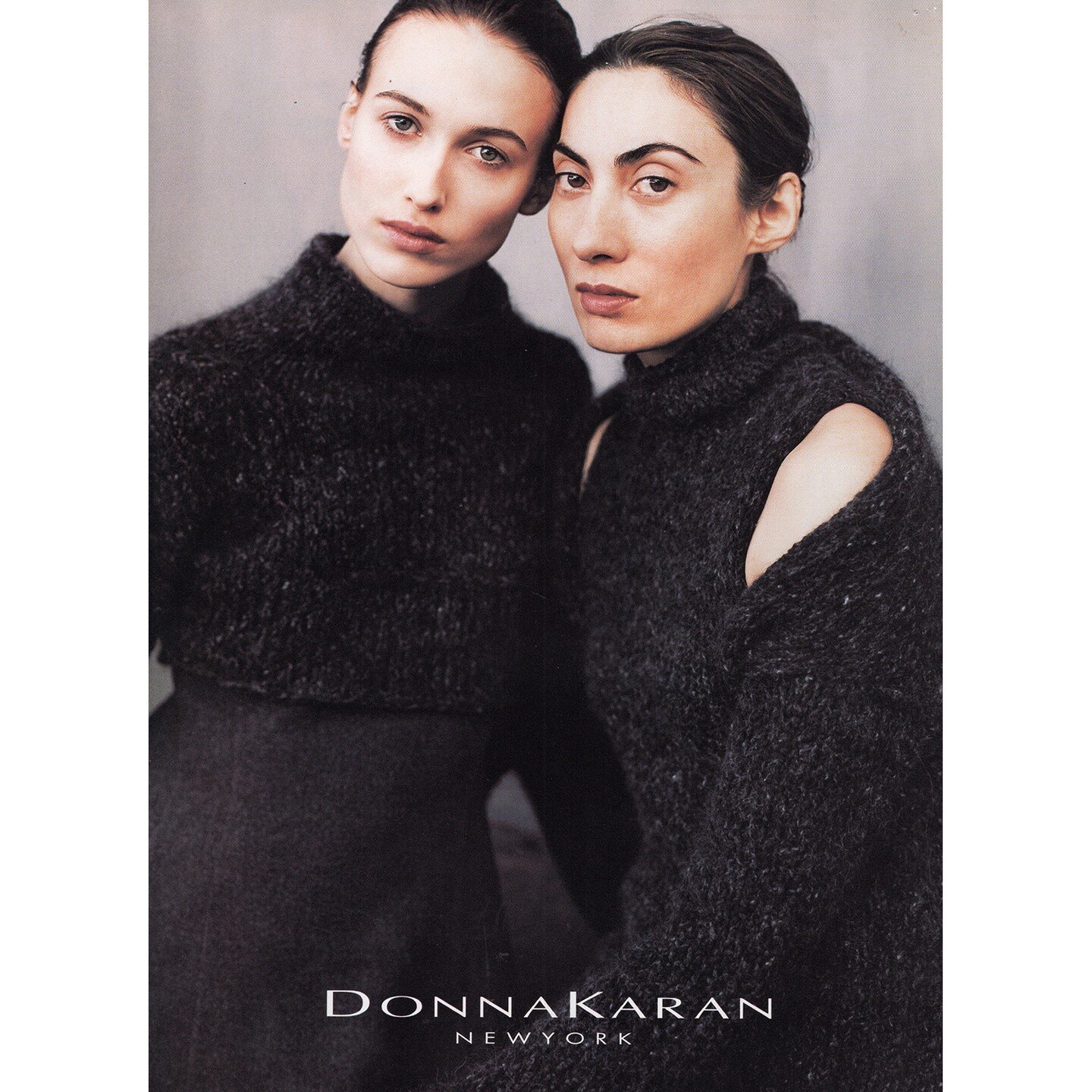 #CASHMERE #donnakarannewyork
#ARCHIVE #90's #throwback ✨

...feeling quite emotional and nostalgic... 

CASHMERE TWEED CHUNKY KNIT

COLD SHOULDER

#donnakarancashmere
#systemofdressing
#peterlindbergh #peterlindberghphotography