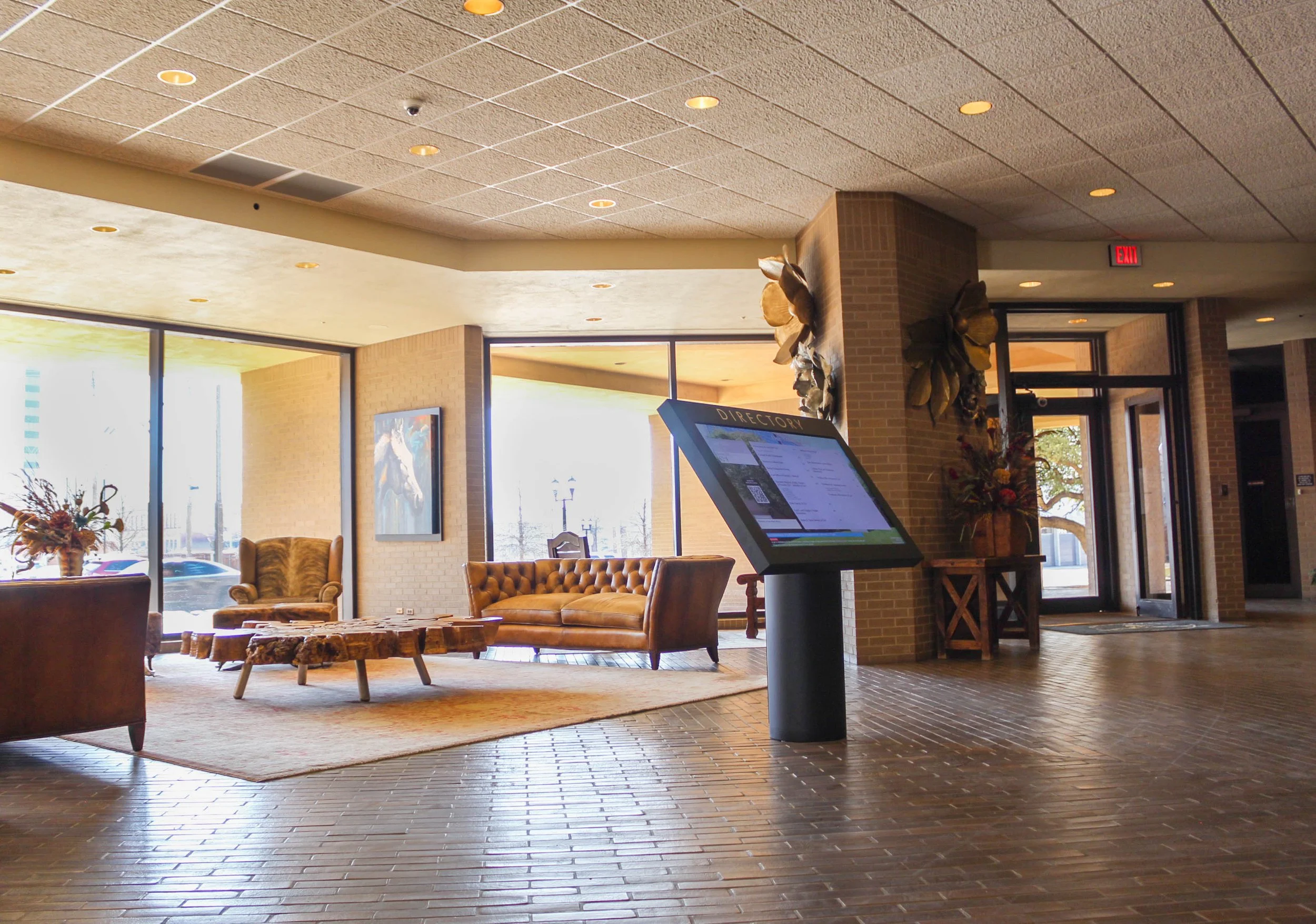 lobby1.jpg