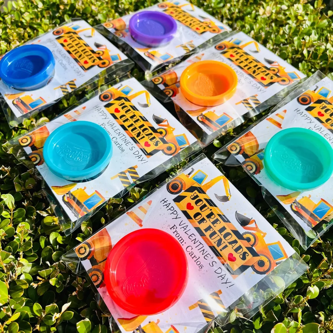 Valentine's Day Play Mold Kits, Personalized Construction Valentines Doh Treat Bags, Classroom Gifts, Valentines Party Favor Gifts