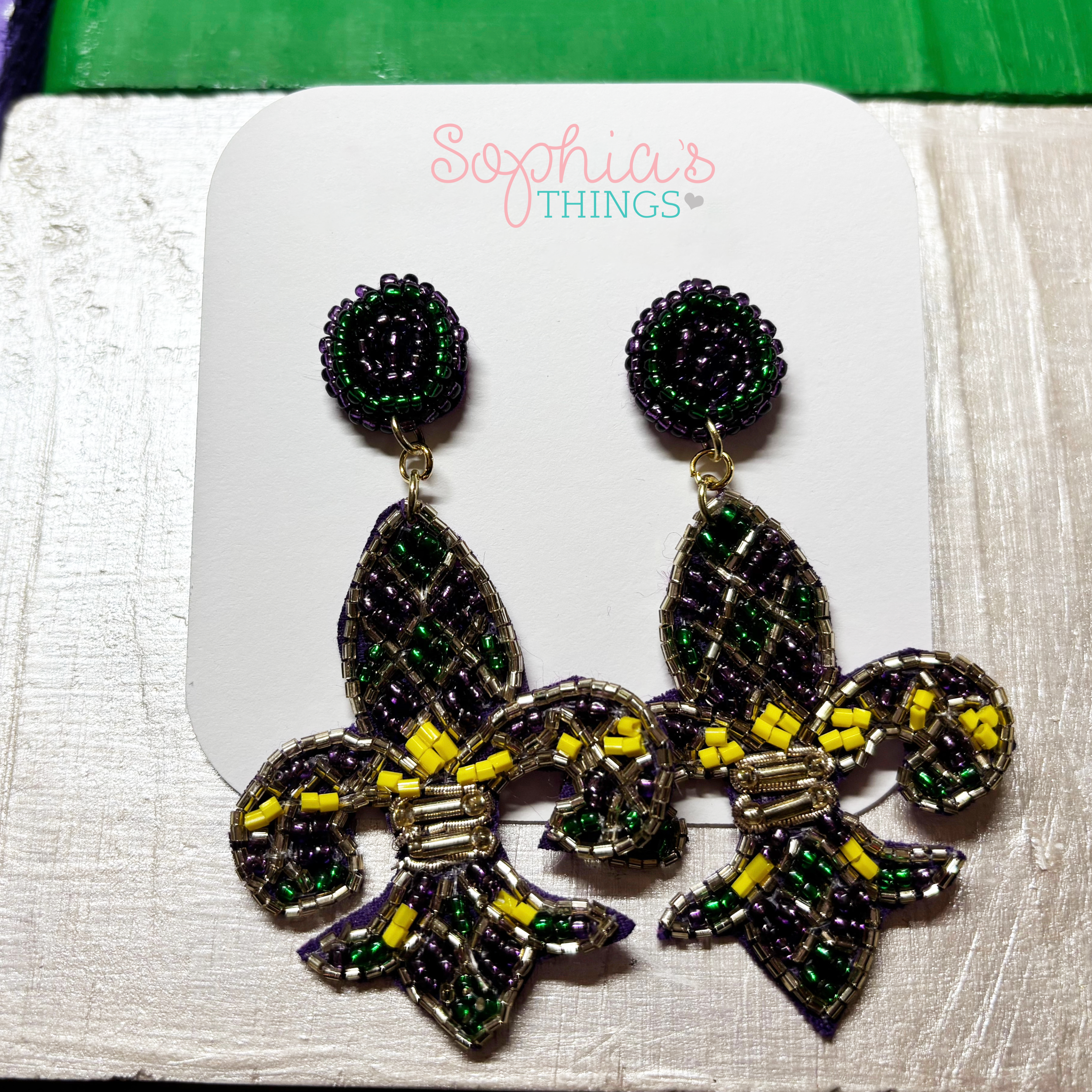 Beaded Mardi Gras Fleur de Lis Earrings – Purple, Green & Gold Carnival Jewelry