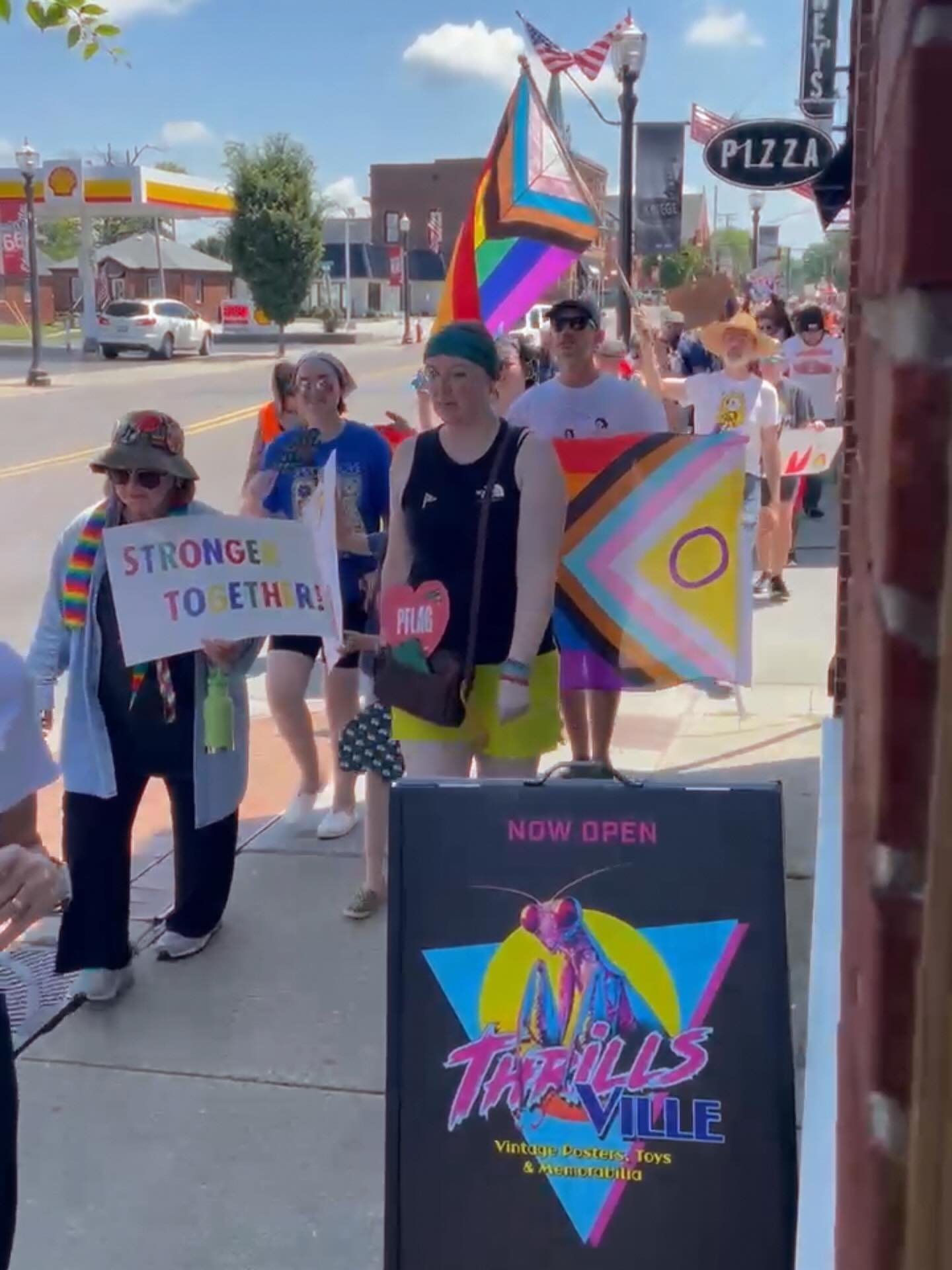 A friendly reminder that everyone is welcome here. 🤟🏼 
#thrillsville618 #edwardsville #smallbusiness #inclusivity #lgbtqiap #pride #youbelong #youareloved