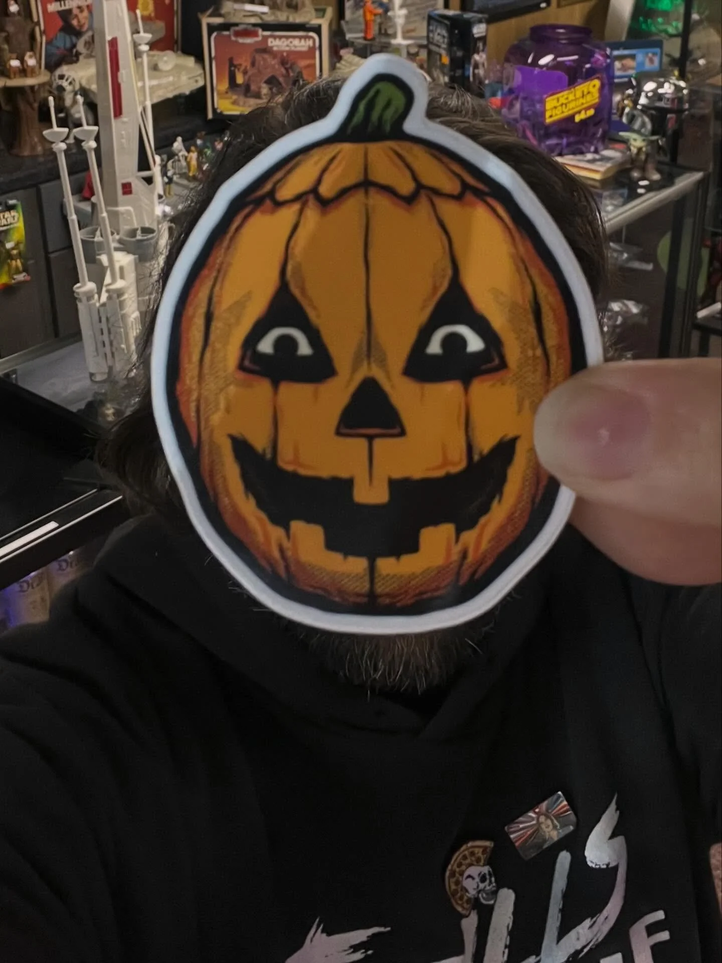 Hurry kids! It&rsquo;s almost time! 🎃 

#thrillsville618 #edwardsville #mattreedy #denofapathy #halloween #halloween3 #silvershamrock #spookyszn