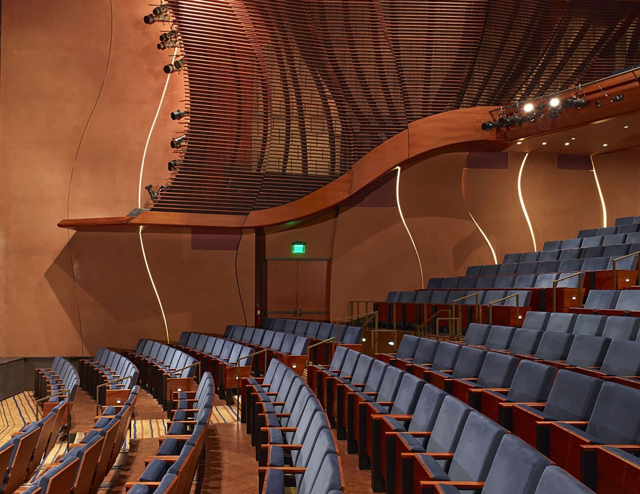 What to Do Near Jade Beverly Hills: A Night at Wallis Annenberg Center for the Performing Arts