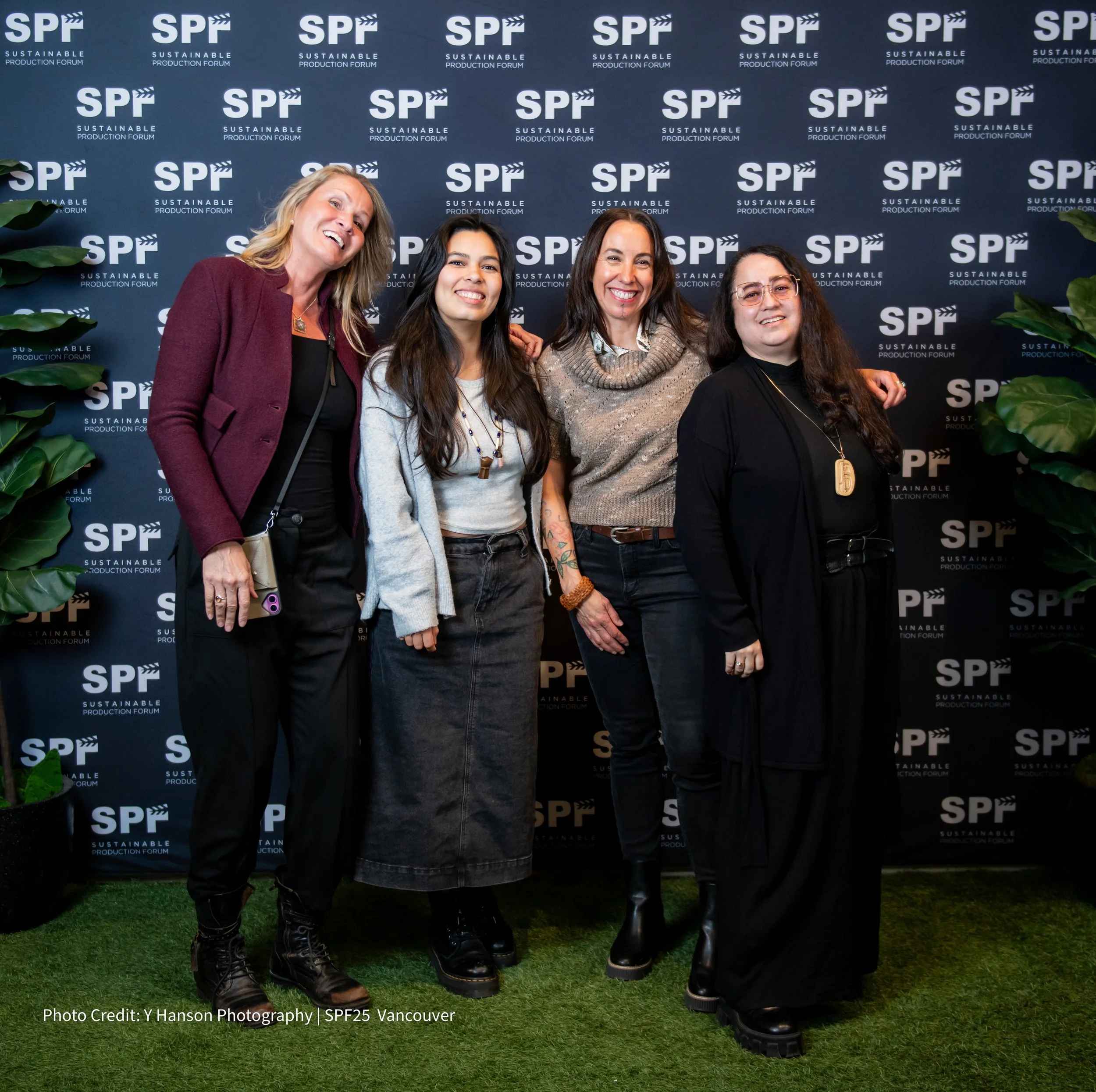 Y Hanson Photography SPF November 2025_666_Green Carpet_Making Waves.jpg