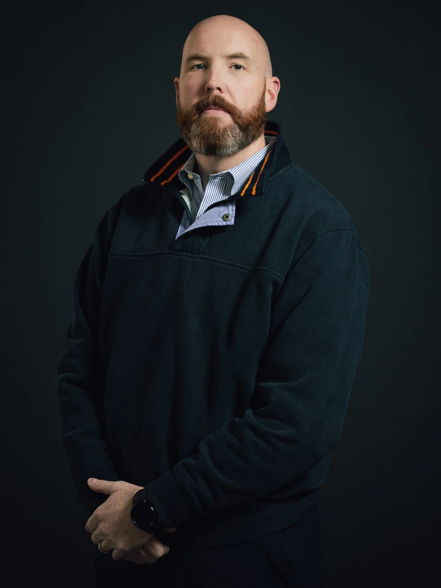 Behind the Scenes: What a Professional Headshot Session Actually Looks Like