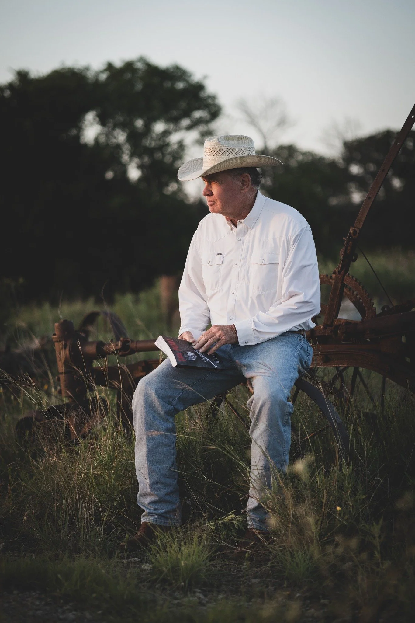 The Rise of the “Lifestyle Headshot” and Why It’s Trending