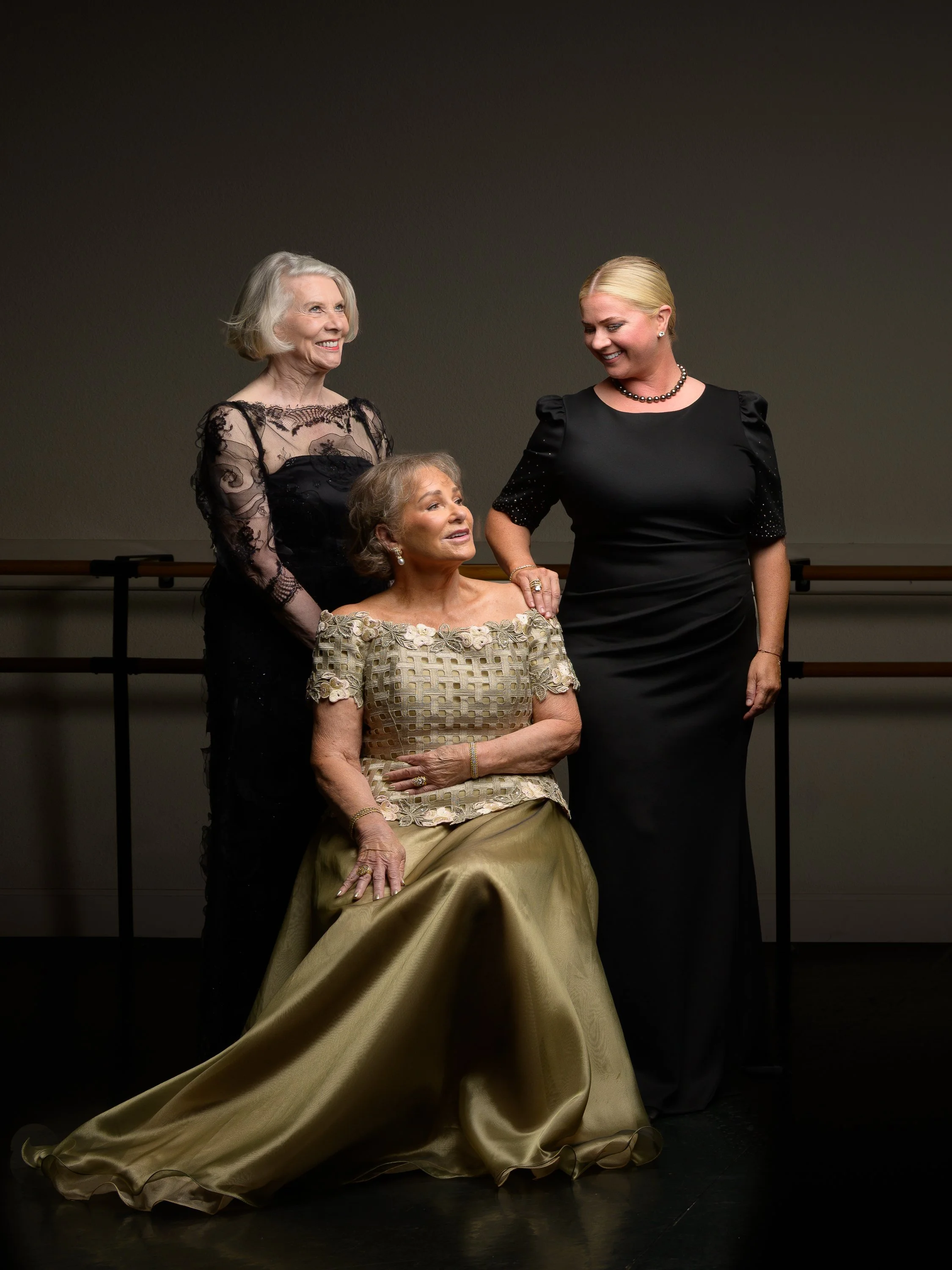 gala-committee-left-3000pix.jpg