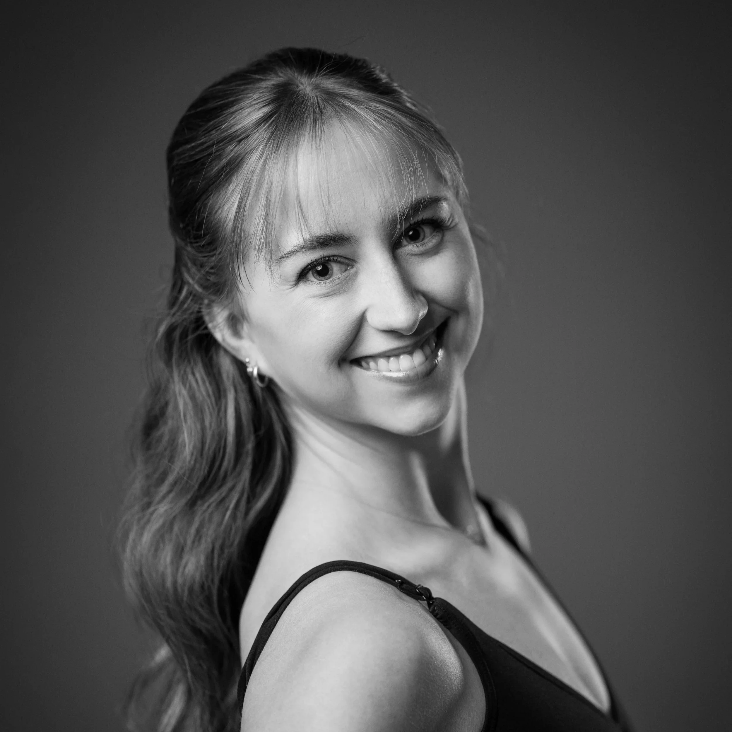 Amber Hirschfield