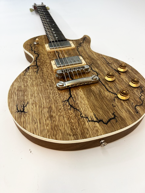 guitatr 2 slanted.png