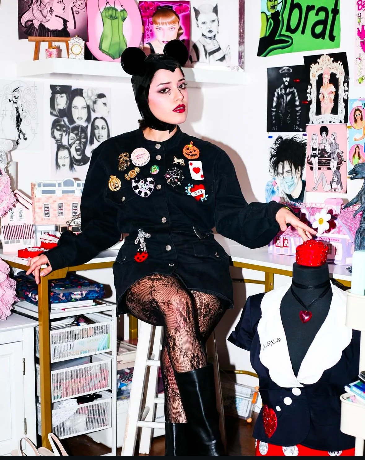 "To be an artist is to doit your own way." 