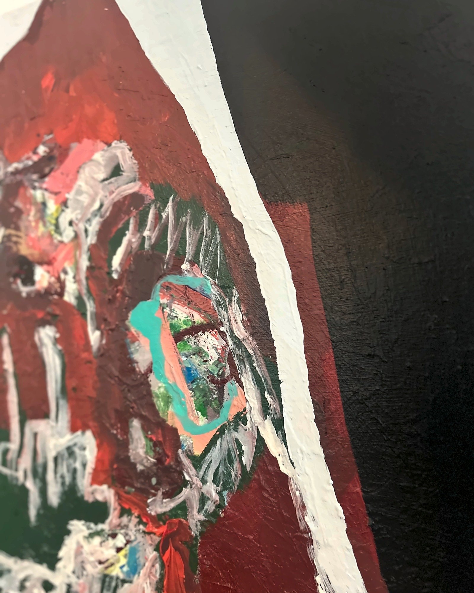 02_detail_teal_eye_white_edge_web.jpg