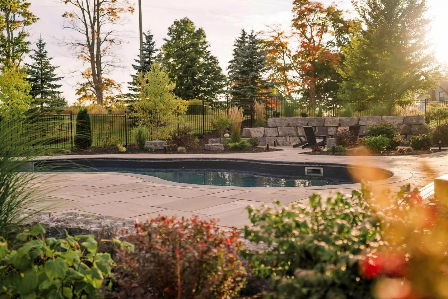 November Hours
&mdash;
Monday to Friday 8AM - 5PM
Saturday 10AM - 4PM
Sunday Closed