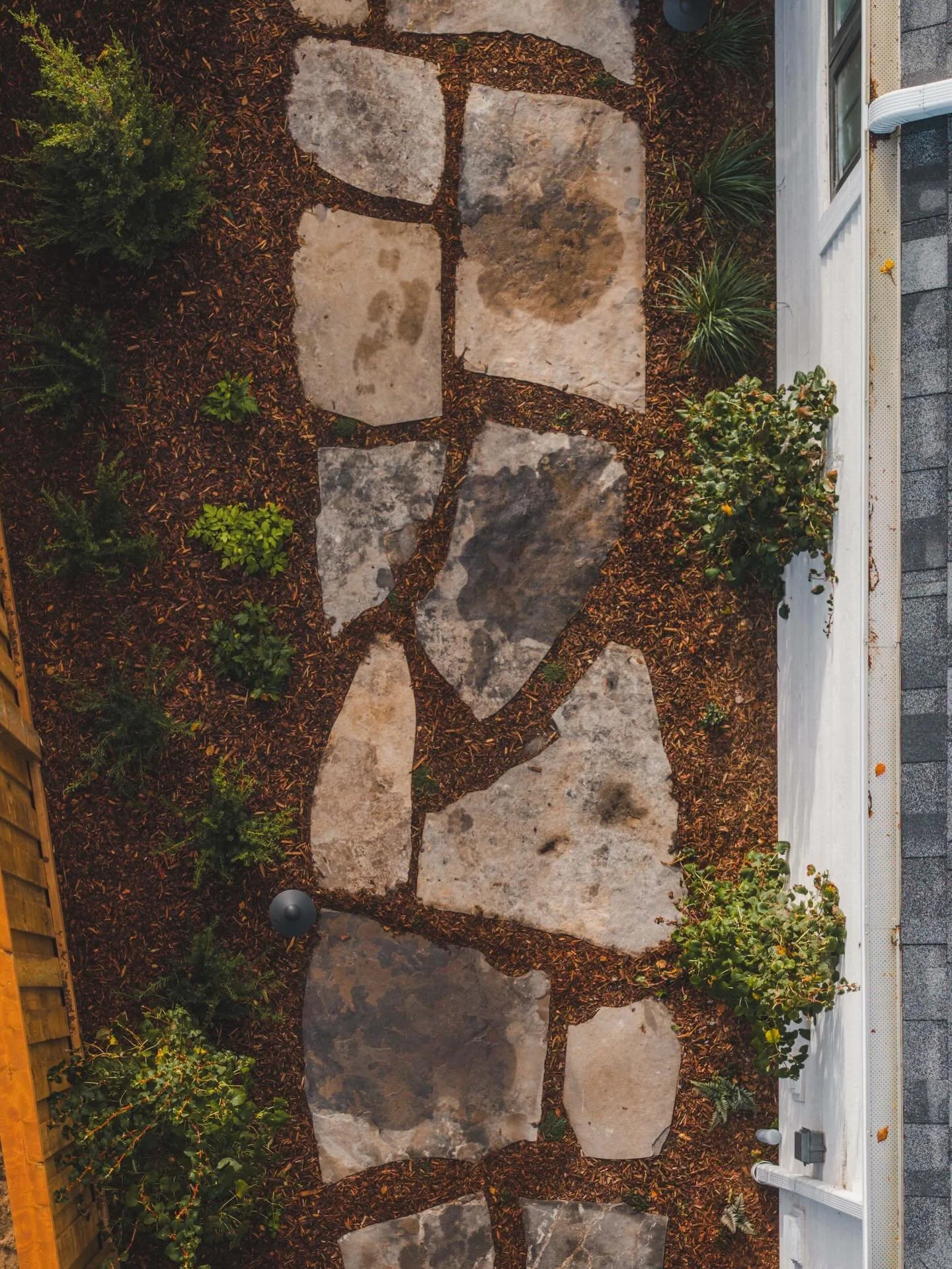 Form+Function
&mdash;
Mulch is the essential layer where practical protection meets purposeful design.

Contrast
&rarr; Mocha and Black make the vibrant greens of boxwoods or the silver of lavender stand out. 

Soften
&rarr; Using Hemlock or Cedar of