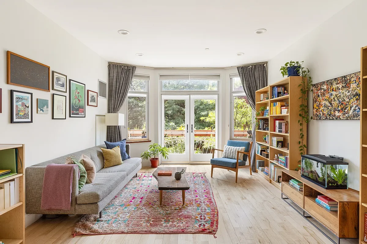675 Sackett Street #309 | 2 BD 2 BA | $1,450,000
