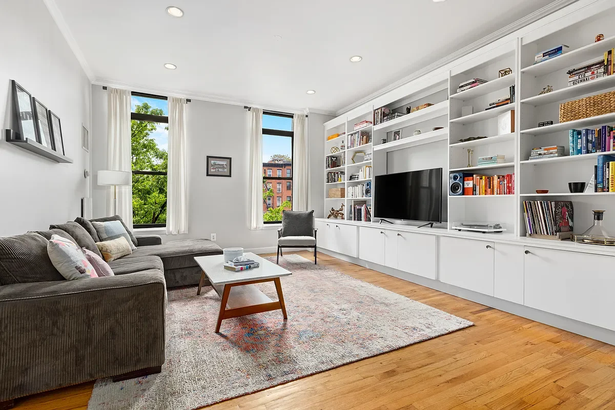 1 Tiffany Place #2A | 1 BD 1 BA | $870,000