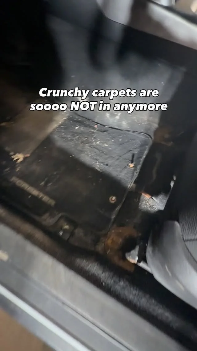 The #1 thing customers look for is how well their carpets are cleaned. 
Detailers must spend the most time here, clean carpets really sell a detail. 
Vacuum— blow out— vacuum— extract 
Rinse and repeat π 
#claringtondetailer #d