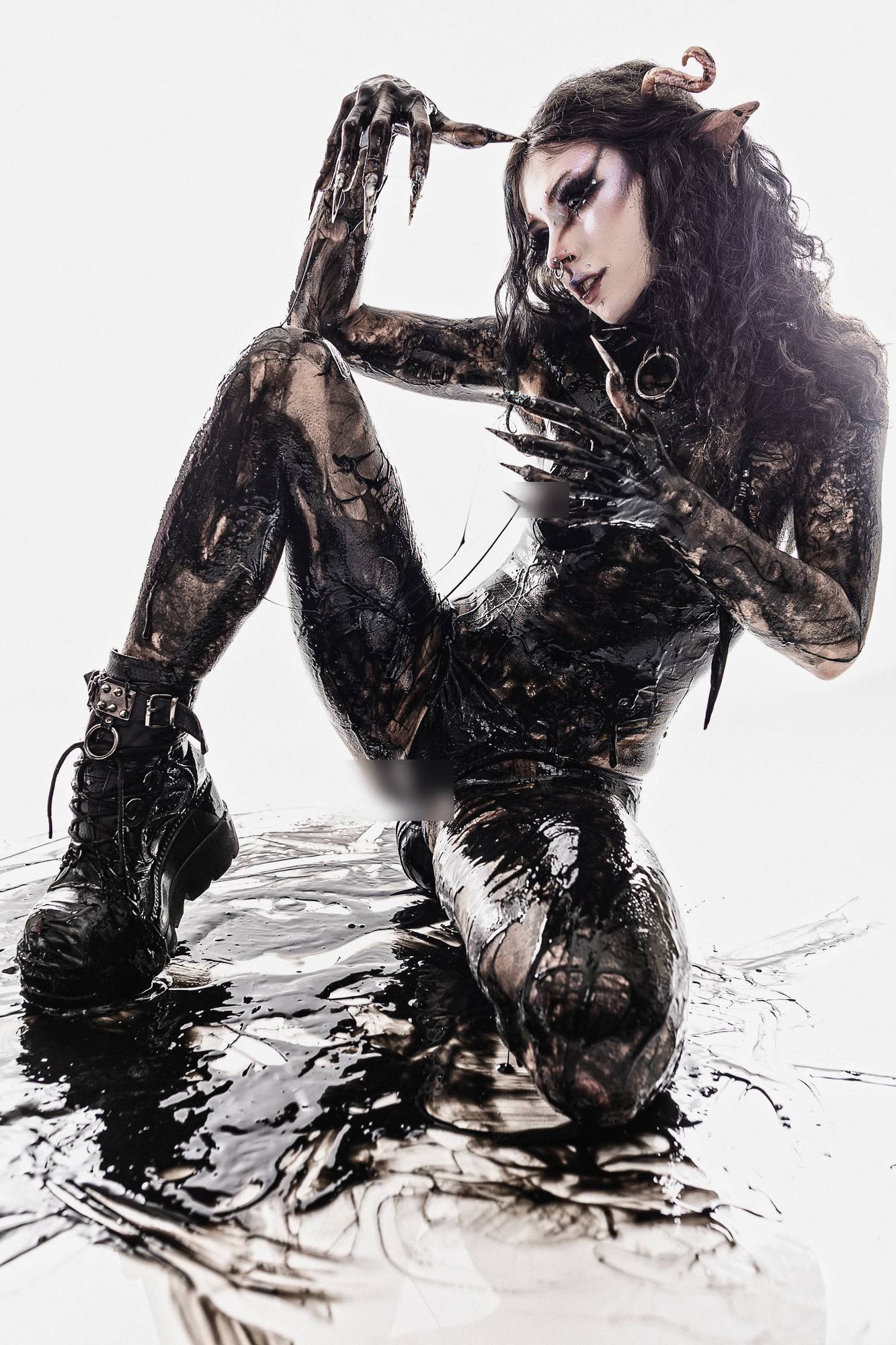 Alien in Slime-185.jpg