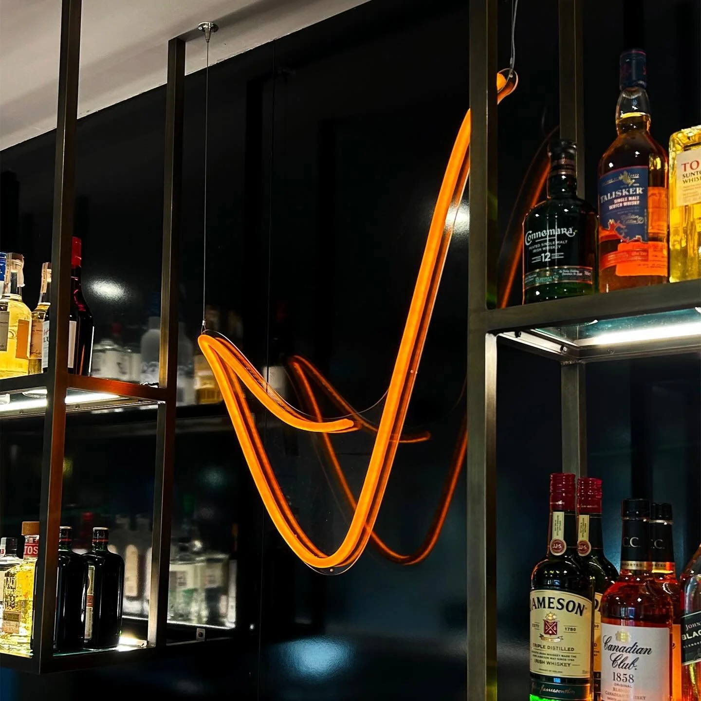 Don&rsquo;t mind us&hellip;. Just admiring our NEW MAIN BAR ✨

Just like that the wait is over&hellip; our sparkling new bistro bar is open and ready for business!

Come on down to Jokers On Ryrie Street and see it for yourself! Or better yet, give u