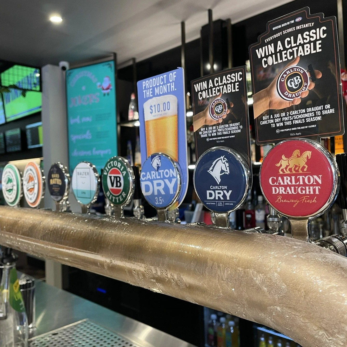 4&ndash;6 pm Happy Hour! $6 House wines and schooners calling your name. Join us at Jokers 🍷🍺