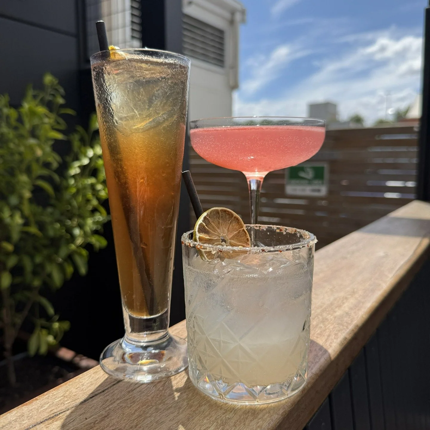 Saturday&rsquo;s calling! $15 Margaritas, Long Islands &amp; Cosmos. 🍸🍹

Your golden hour? 3&ndash;5pm at Jokers, every Saturday.🌞