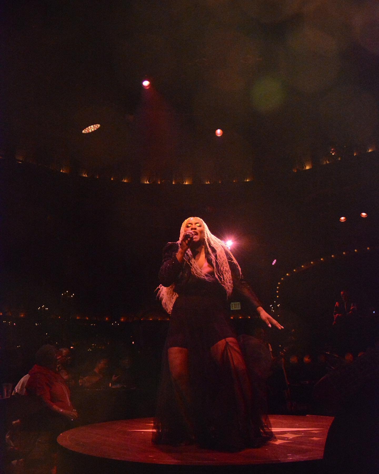 Liv Live 1.jpg