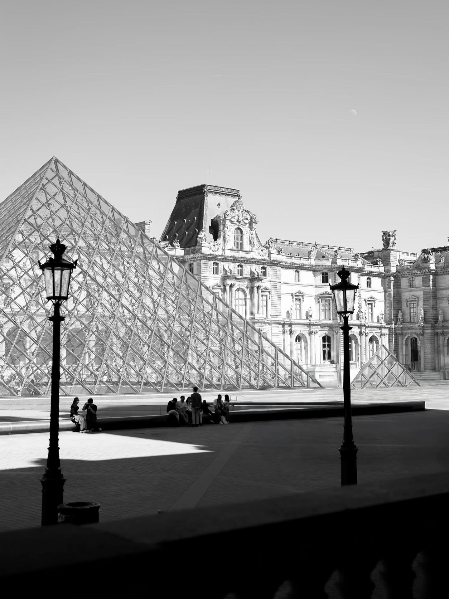 Paris through timeless tones