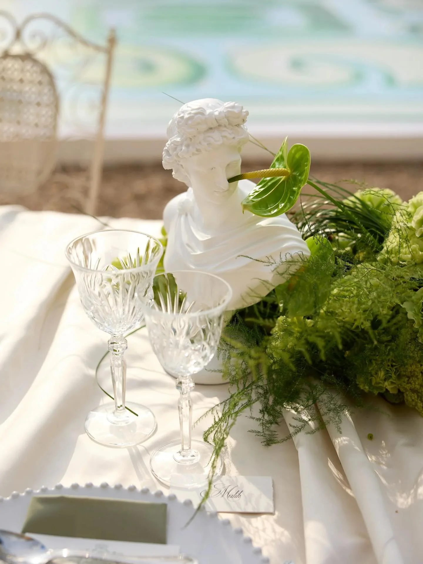 Curvy tables dressed in florals, soft drapes dancing in the light, dinner-table details crafted with care... all wrapped in the joy of friends, family, and a French ch&acirc;teau dream.
&mdash;-
Wedding Planner &amp; Designer @jasminandpeonies
Photog