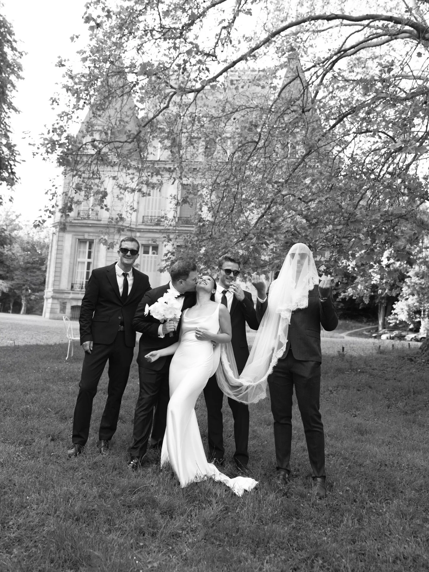Love brought us here. You made it unforgetable ! 
&mdash;
Wedding Planner @elka.wedding
Wedding Floral &amp; Design @avecamourevents_
Photographer @jnesaisquoi.studio
Content Creator @jnesaisquoi.rarities
Venue @chateaudesanteny
Catering @progtraiteu