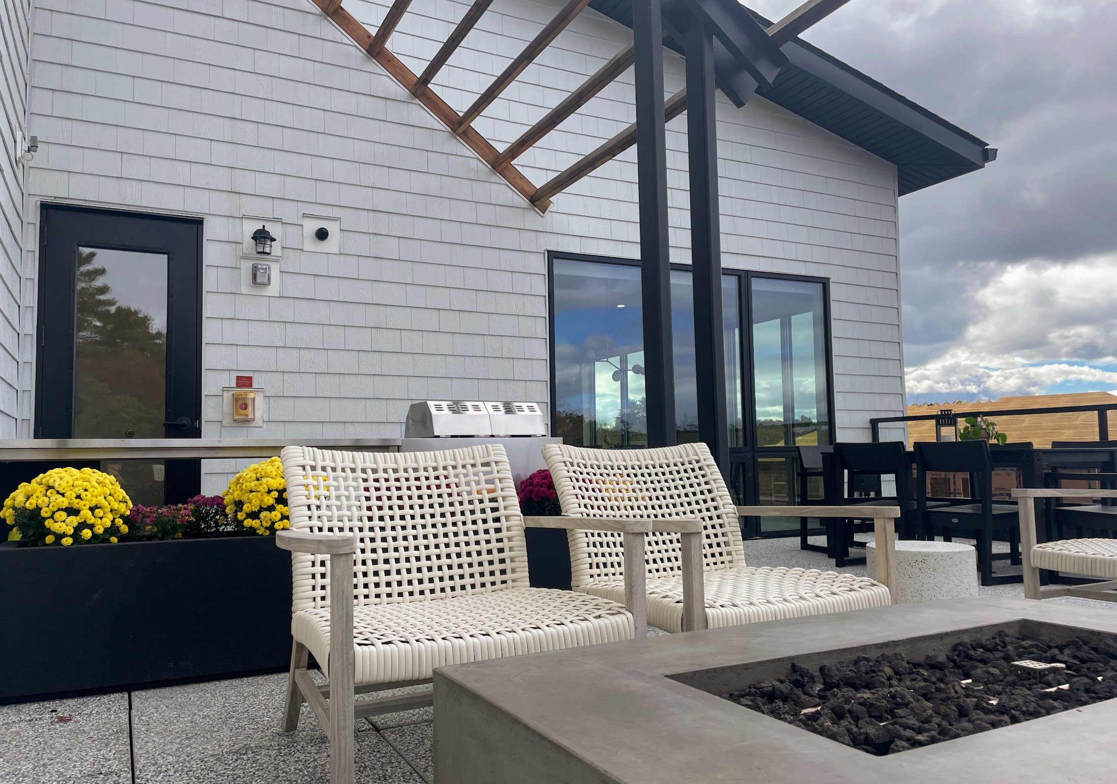 Roofdeck firetable.jpg