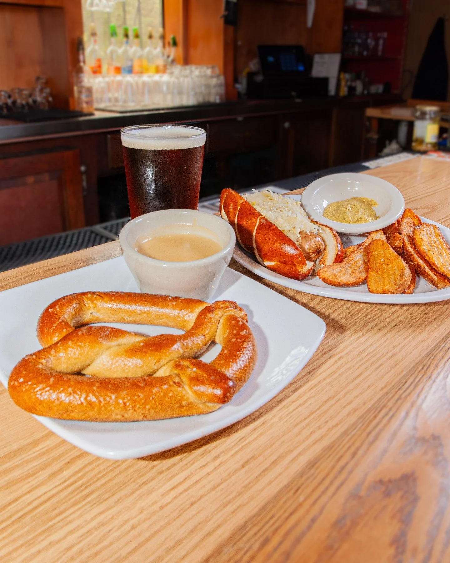 🍺🥨 Come have a taste of Oktoberfest with us! 🥨🍺⁠
⁠
Now through October 7th, we&rsquo;re bringing some Munich flavor to Tacoma!⁠
⁠
🌭 Beer Braised Brat on a pretzel bun with sauerkraut and spicy brown mustard⁠
🥨 Warm Soft Pretzel with our house-m