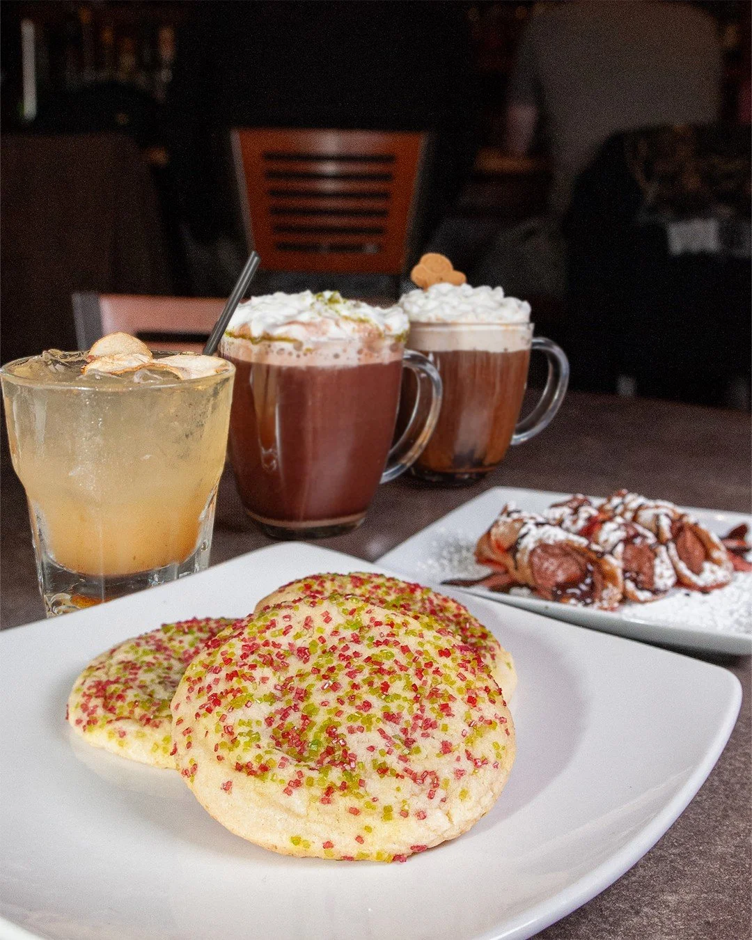 It's time to treat yourself, holiday style! Come try some of our new Xmas drinks and seasonal treats! ❤️💚⁠
⁠
🍐 Partridge in a Pear Tree⁠
Honey bourbon, pear brandy, lemon juice, and spices, topped with sparkling hard cider⁠
⁠
☕️ Peppermint Cocoa⁠
P